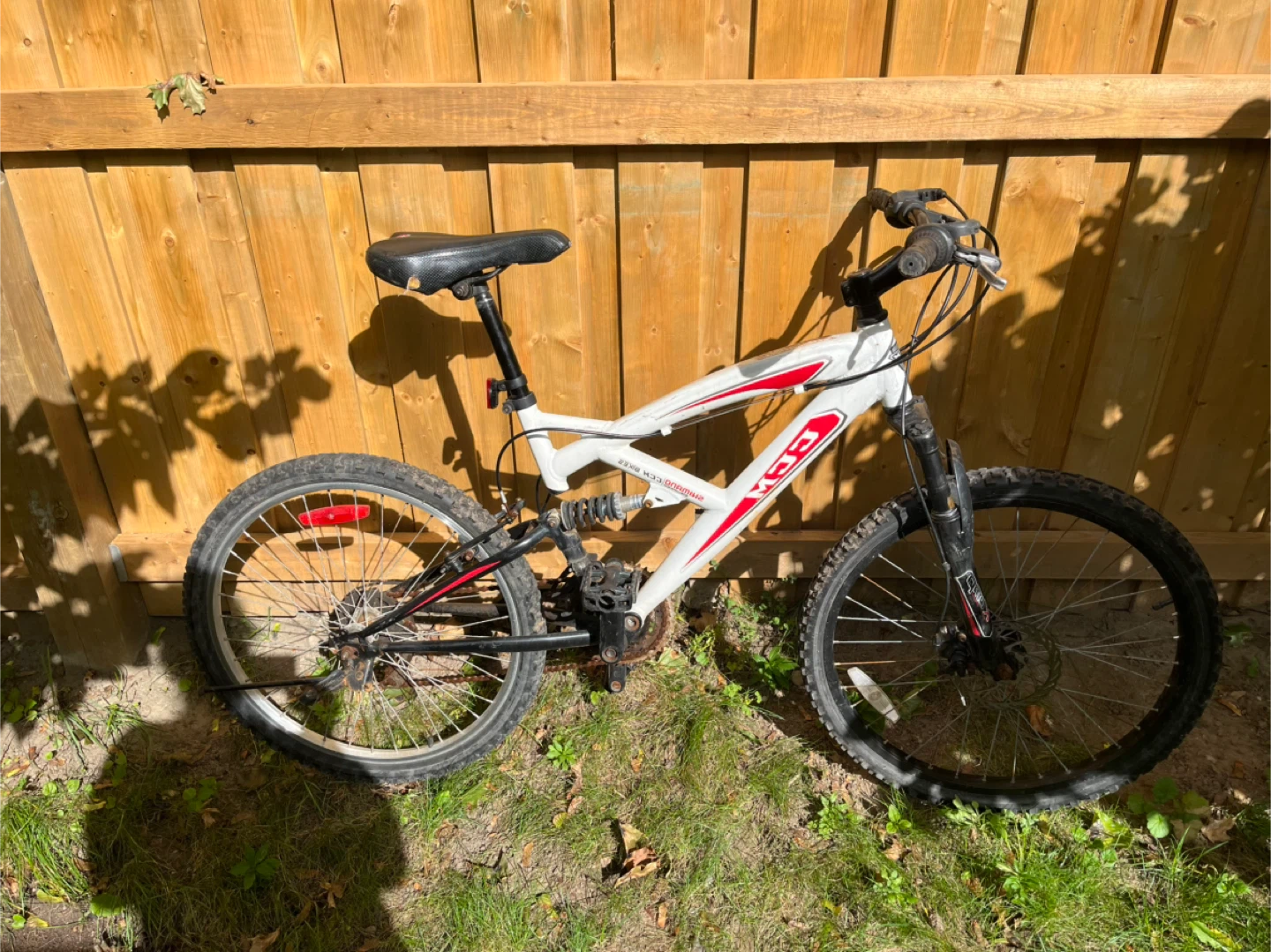 CCM White Alpine Mountain Bicycle - 24 inch