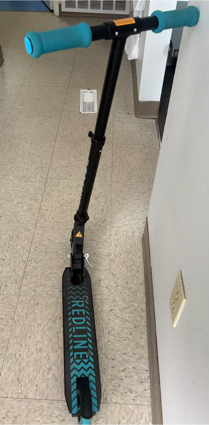 Redline Black and Teal Scooter - photo 3