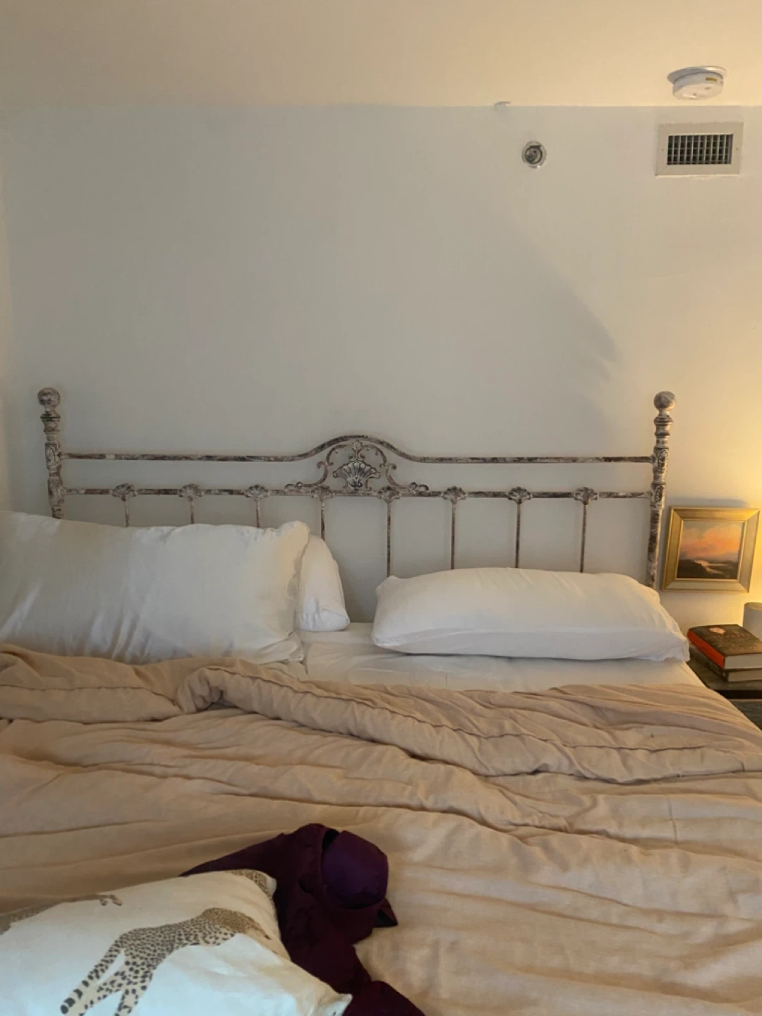 Vintage Style Iron Bed Frame (King) - photo 2
