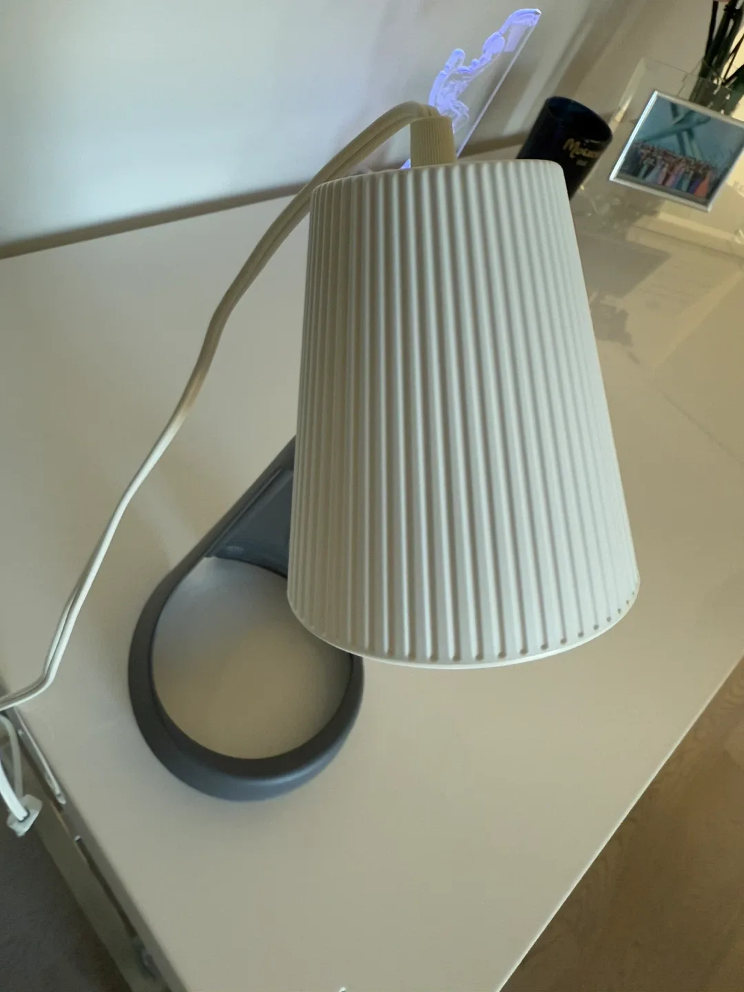Modern Table Lamp for dorm or office image indicator(2)