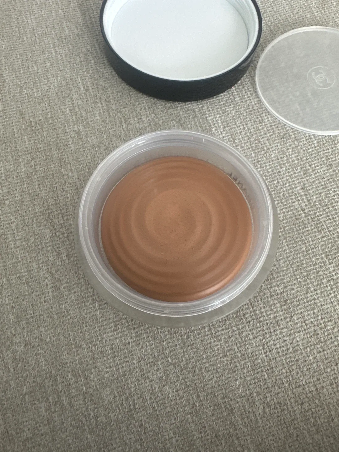 Chanel Les Beiges Healthy Glow Bronzing Cream 390 image indicator(4)