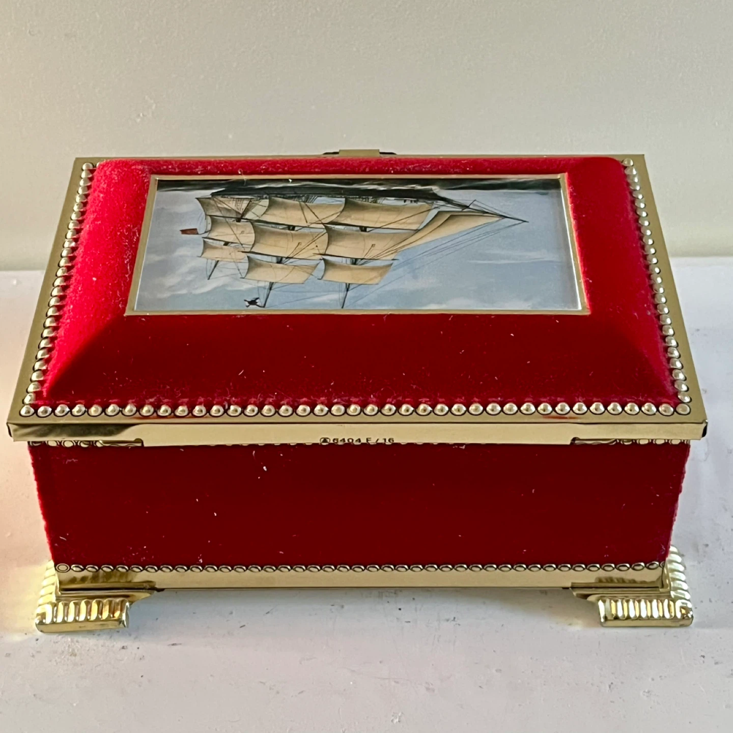 Blue Bird Confectionery Tall Ship Treasure Chest Tin - photo 5