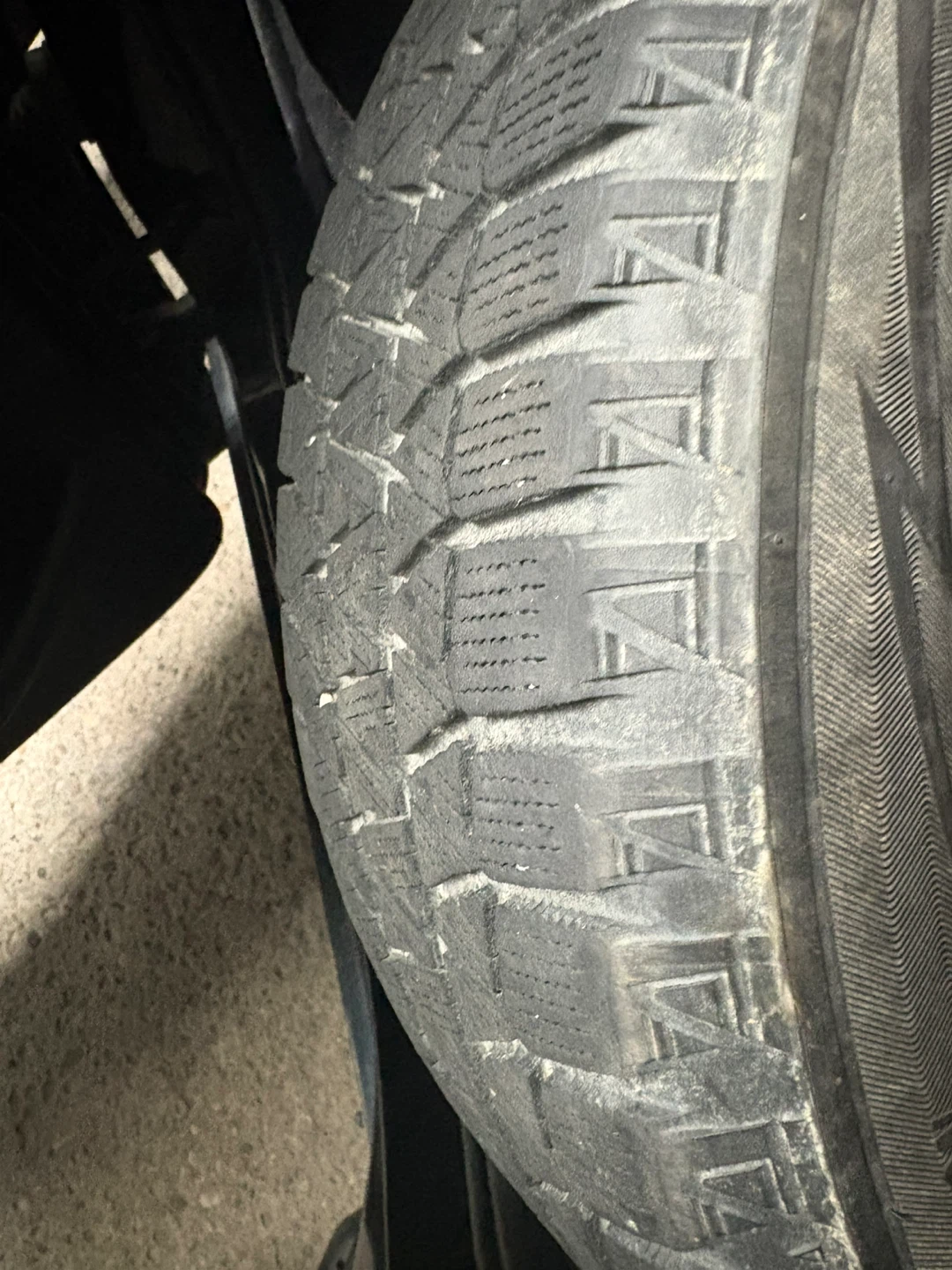 Bridgestone Blizzak 205/60R16 Winter Tires - photo 3