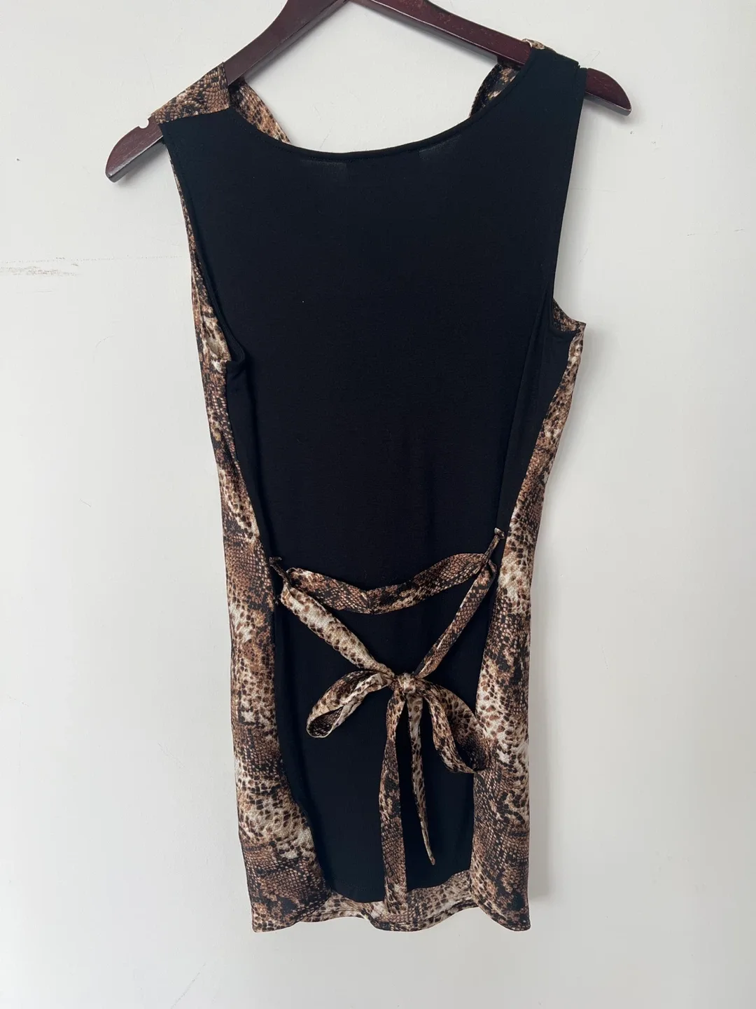 Laura Women's Snakeskin Print Top - Size S image indicator(7)