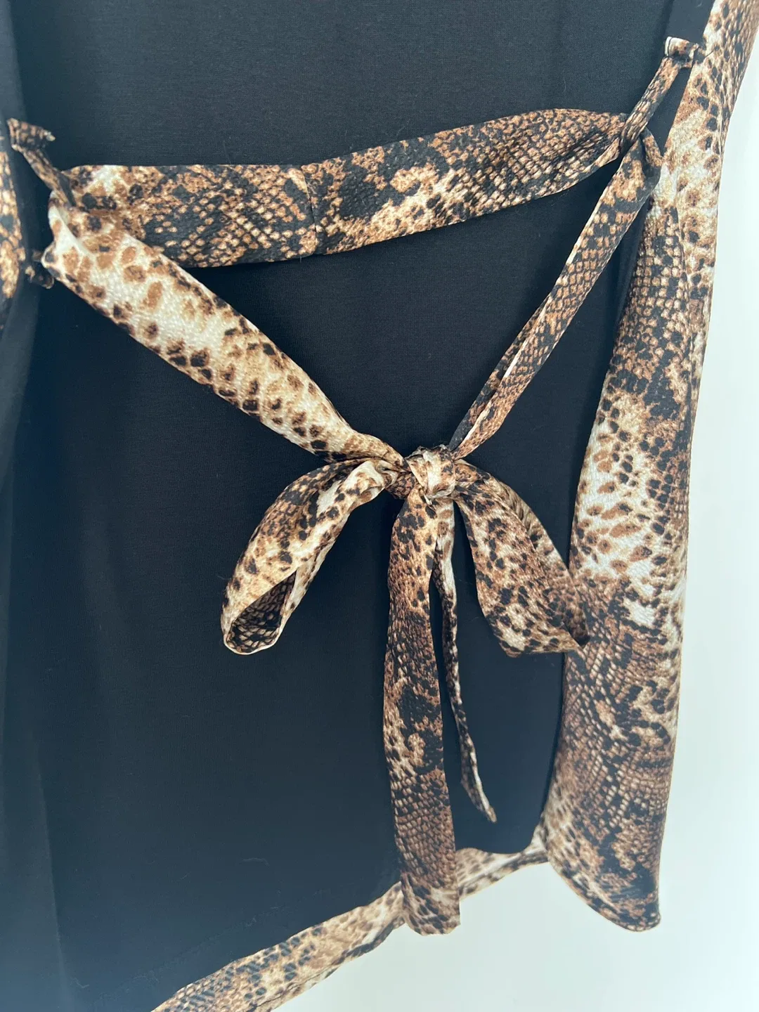 Laura Women's Snakeskin Print Top - Size S image indicator(8)