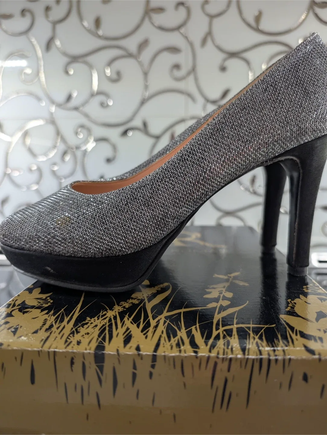 Ana Roman Sparkle Open Toe Heels - Size 8 image indicator(6)