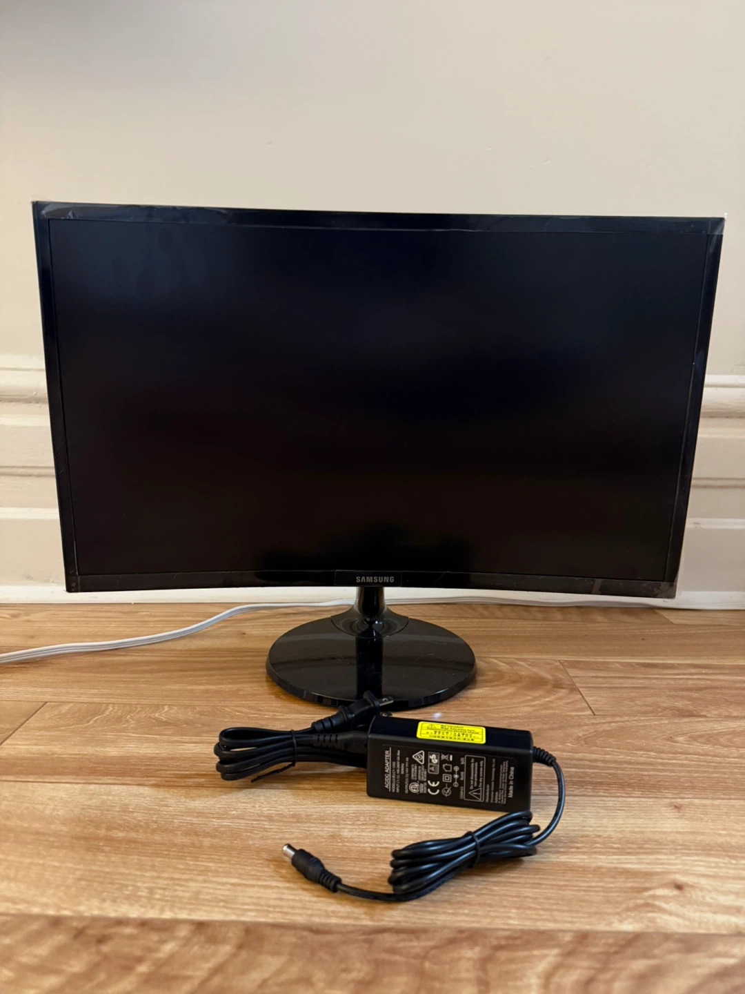 Samsung LC24F390FHNXZA 24-inch Curved LED FHD Monitor - photo 2