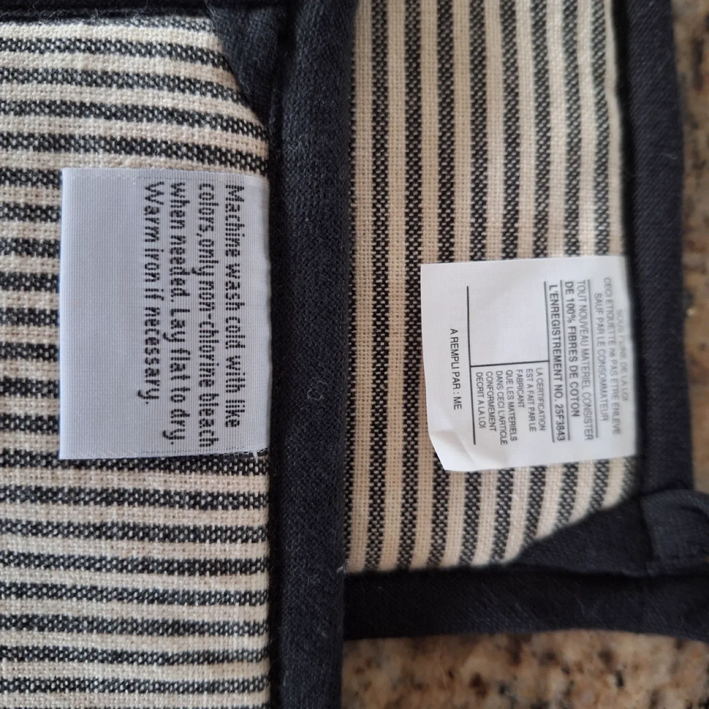 Halloween-Themed Potholders image indicator(7)