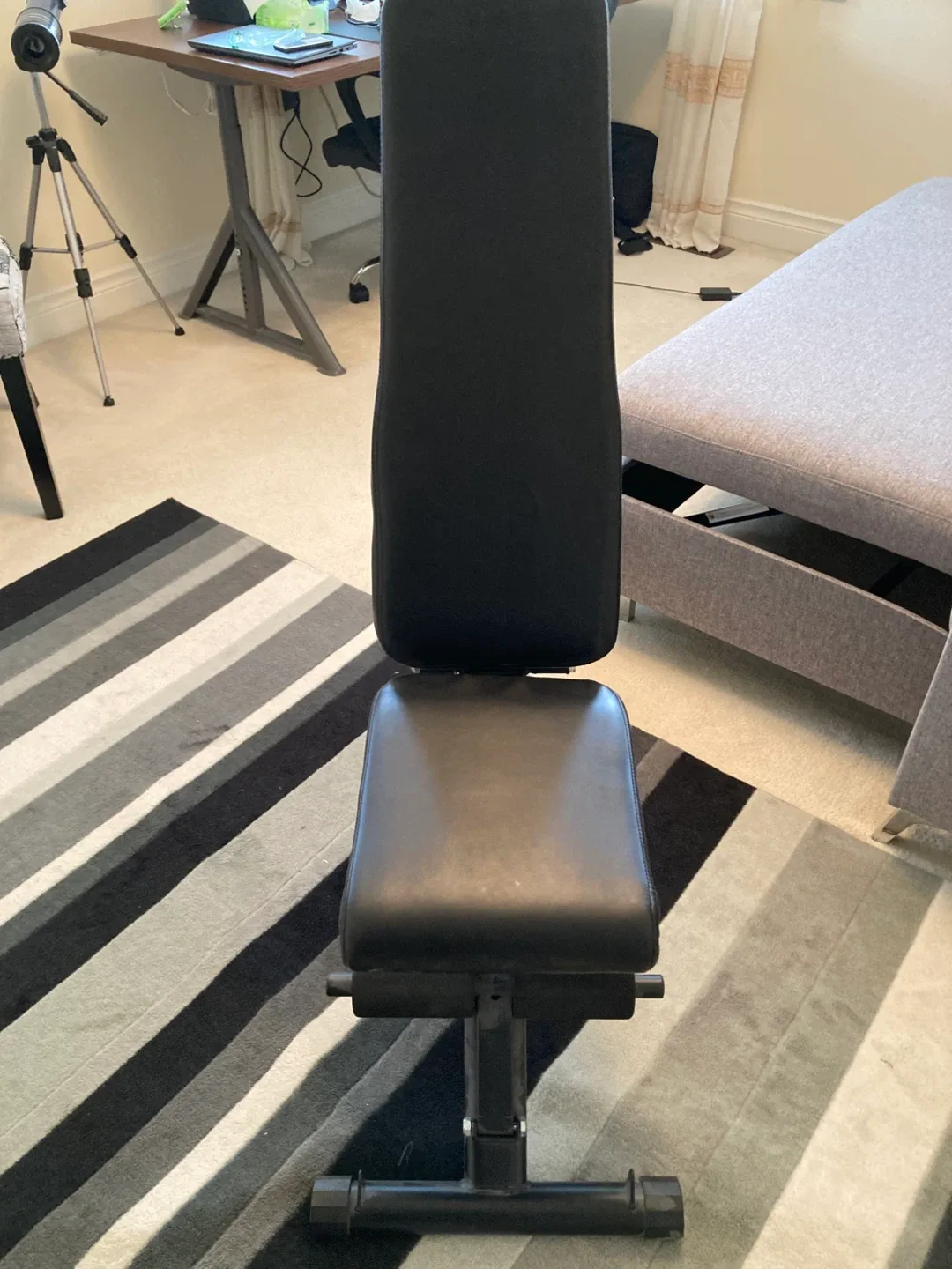 Adjustable Weight Bench - Black image indicator(5)