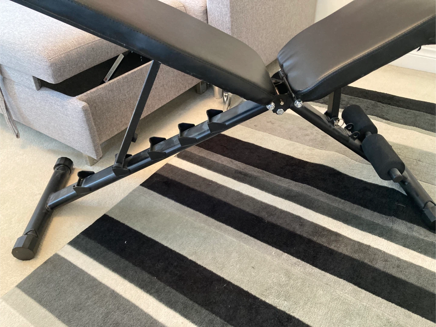 Adjustable Weight Bench - Black - photo 3