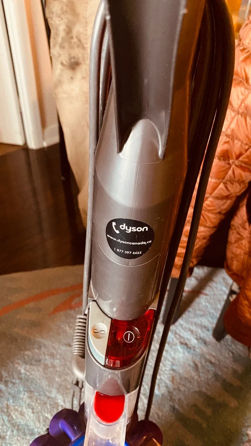 Dyson Vacuum Cleaner image indicator(3)