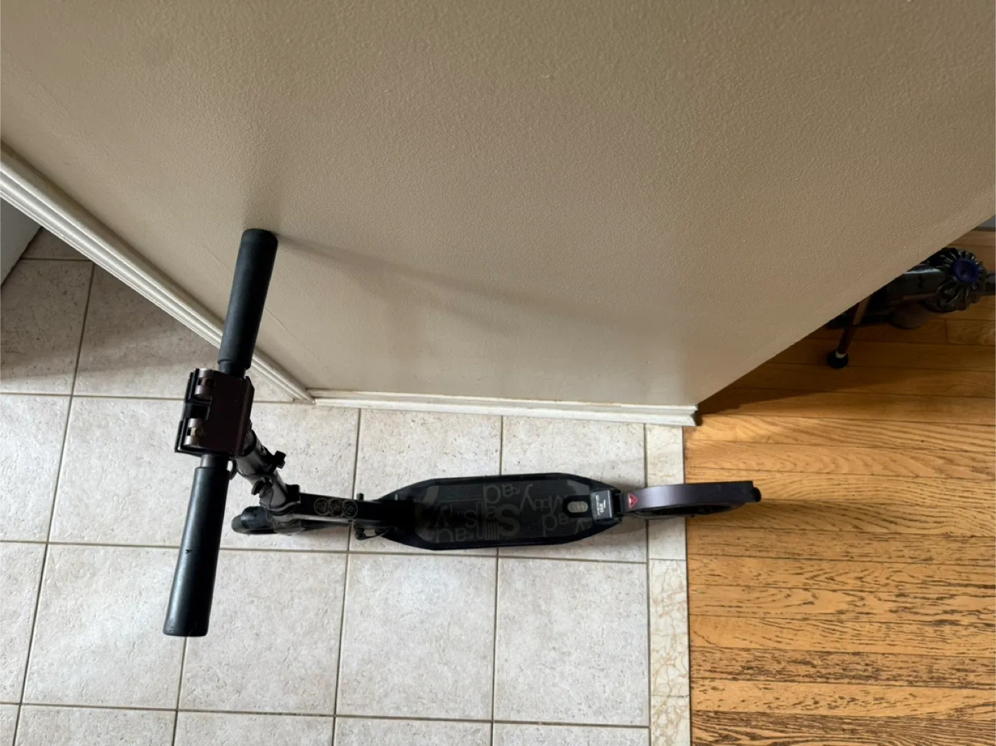 Oxelo Town 7 EF Scooter - Black image indicator(4)