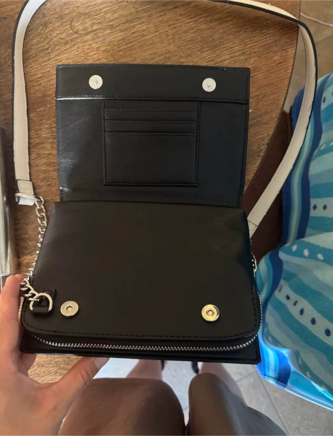Steve Madden Crossbody Bag - Like New! image indicator(4)