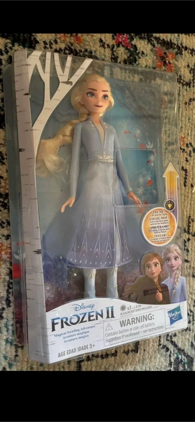 Disney Frozen II Elsa Magical Swirling Adventure Doll image indicator(3)