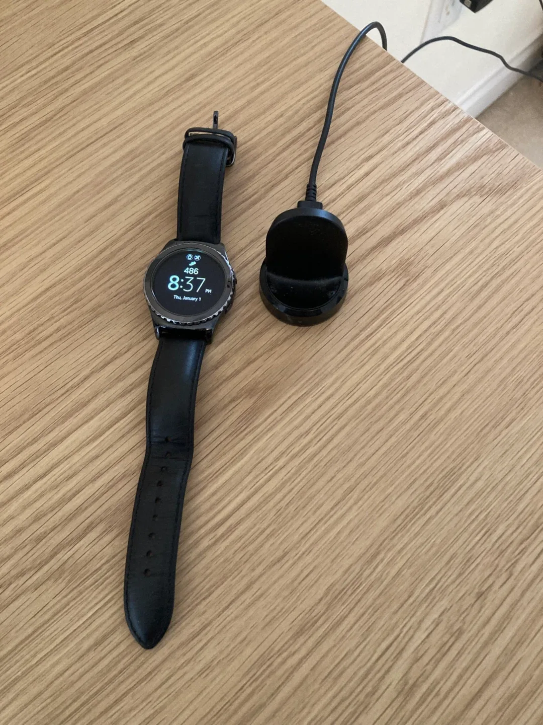 Samsung Gear S2 Smartwatch with Charger image indicator(5)