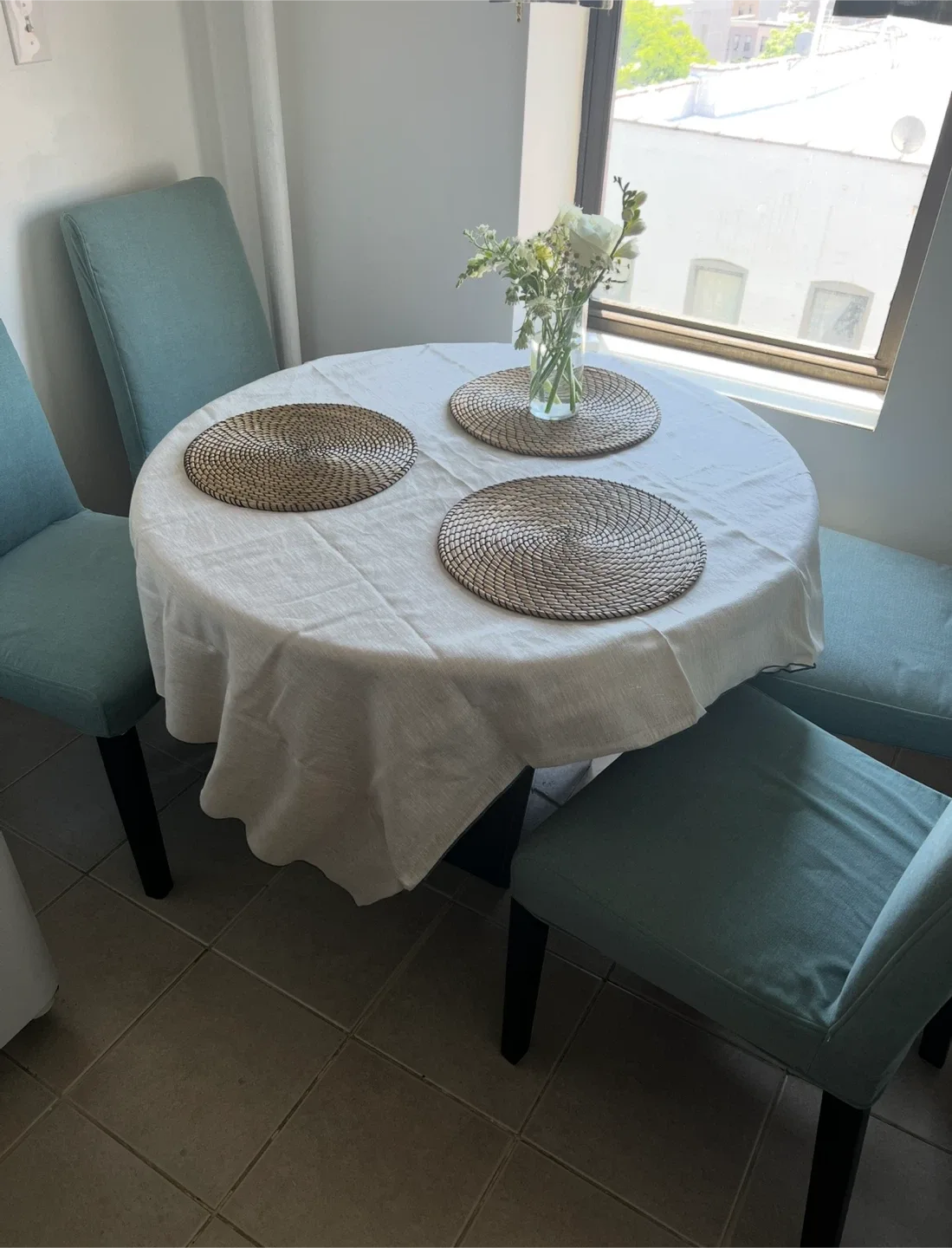 Set of 4 IKEA Bergmund Chair Tallmyra Light Green