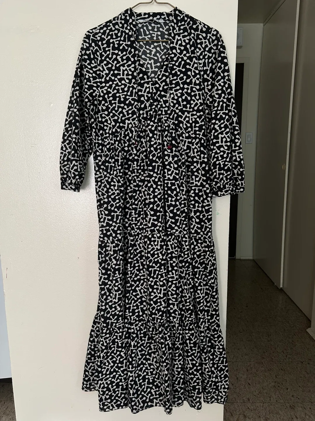 Zara Printed Midi Dress - Size M image indicator(3)