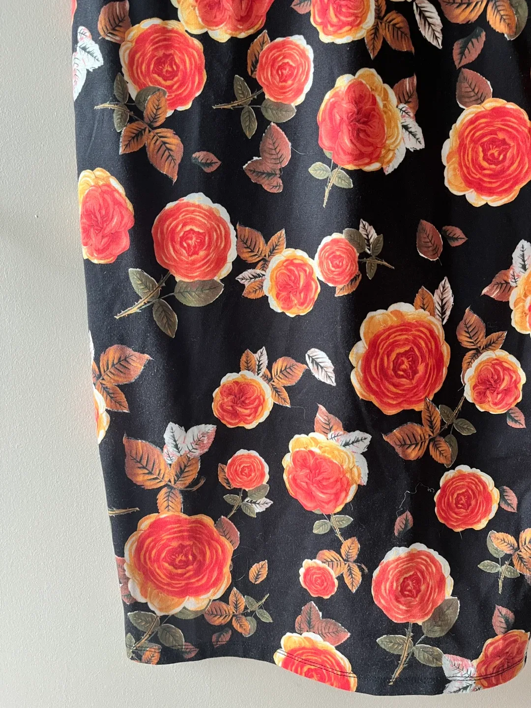Zara Trafaluc Orange and Black Floral Bodycon Dress Size Small image indicator(2)