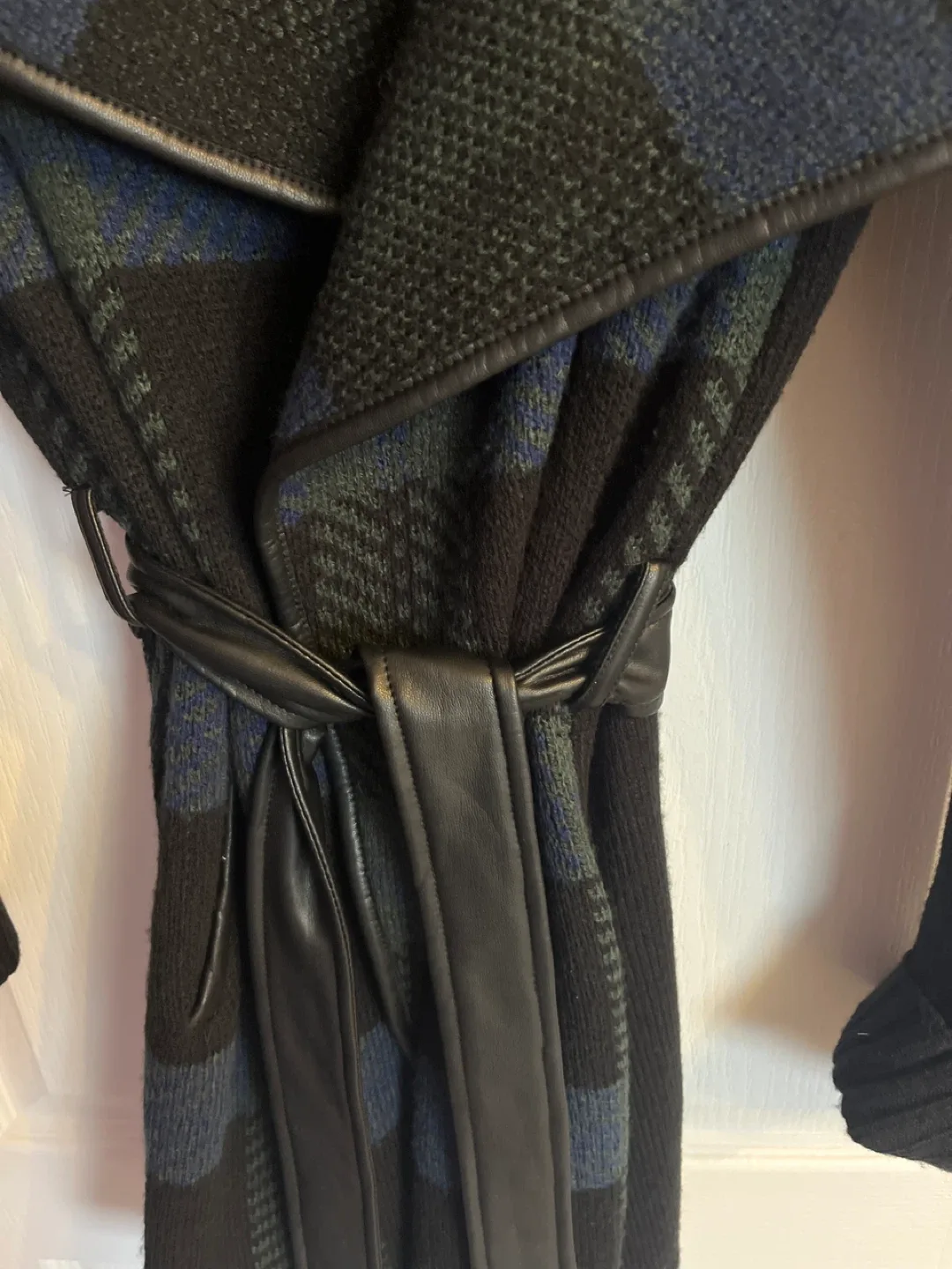 Cleo Petites Black Cardigan - Size M image indicator(4)