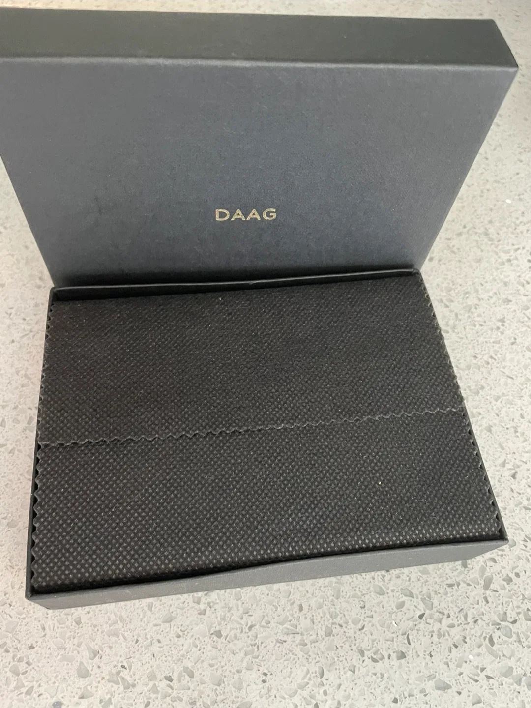DAAG Leather Wallet with Box image indicator(6)