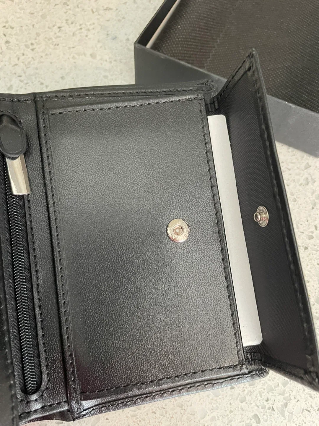 DAAG Leather Wallet with Box image indicator(5)