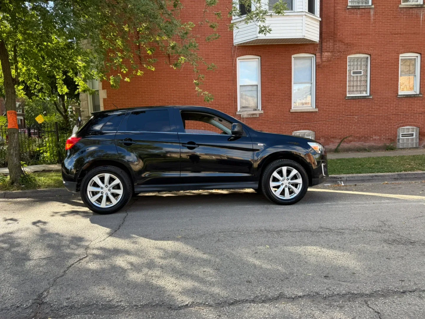 2015 Mitsubishi Outlander Sport - Black SUV thumbnail