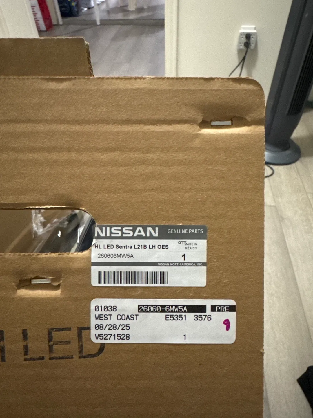 New Nissan Sentra L21B LH OES Headlight thumbnail