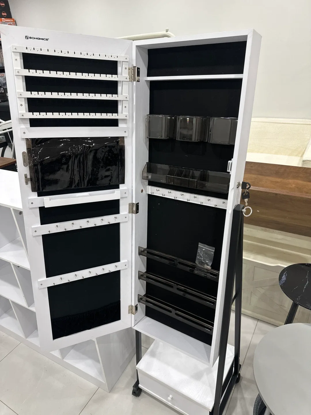 SONGMICS White Jewelry Armoire with Mirror image indicator(2)