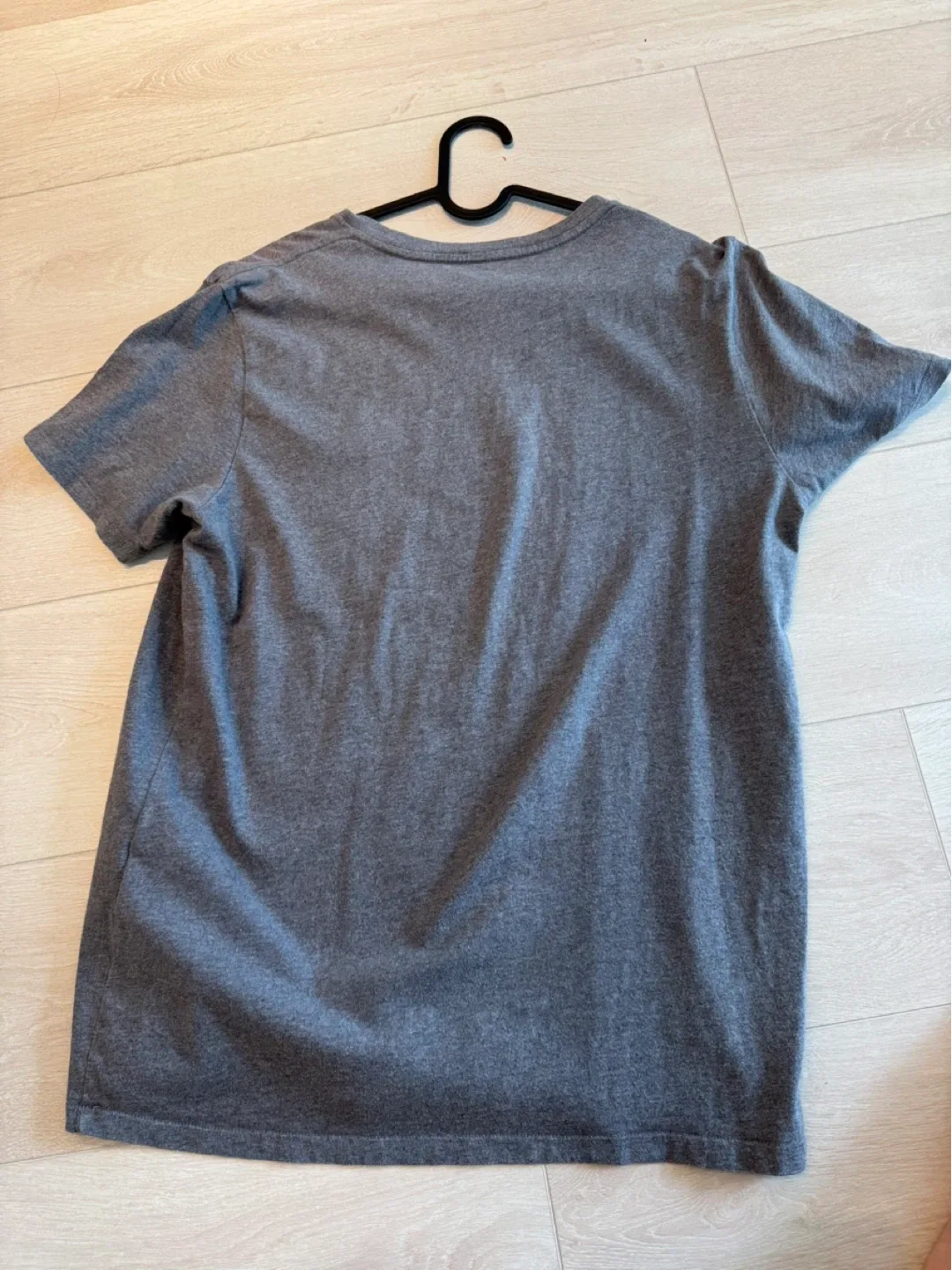 Levi's Grey T-Shirt with Pocket image indicator(2)