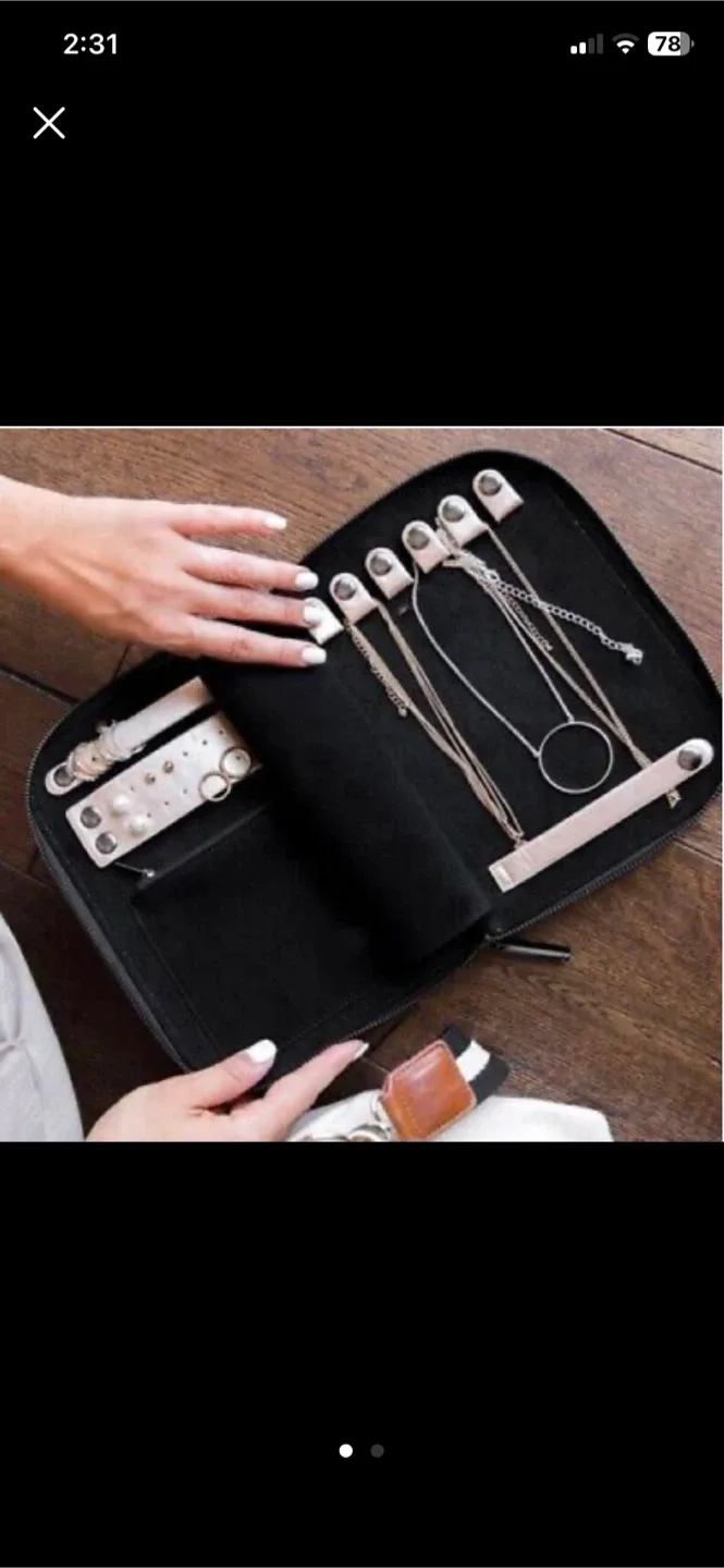 Halston Jewelry Case  (Final Price) image indicator(2)