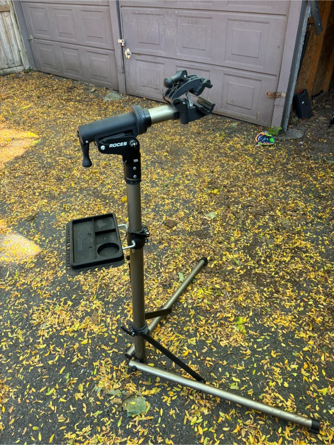ROCEB Bike Repair Stand thumbnail