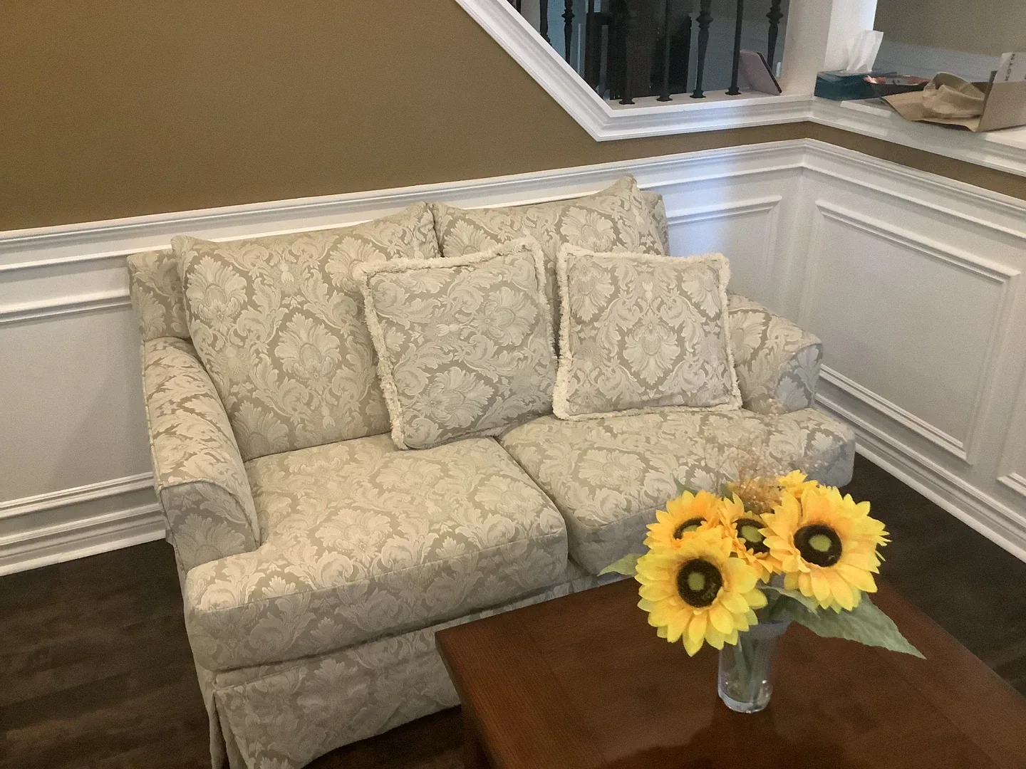 Floral Patterned Sofa Set image indicator(5)