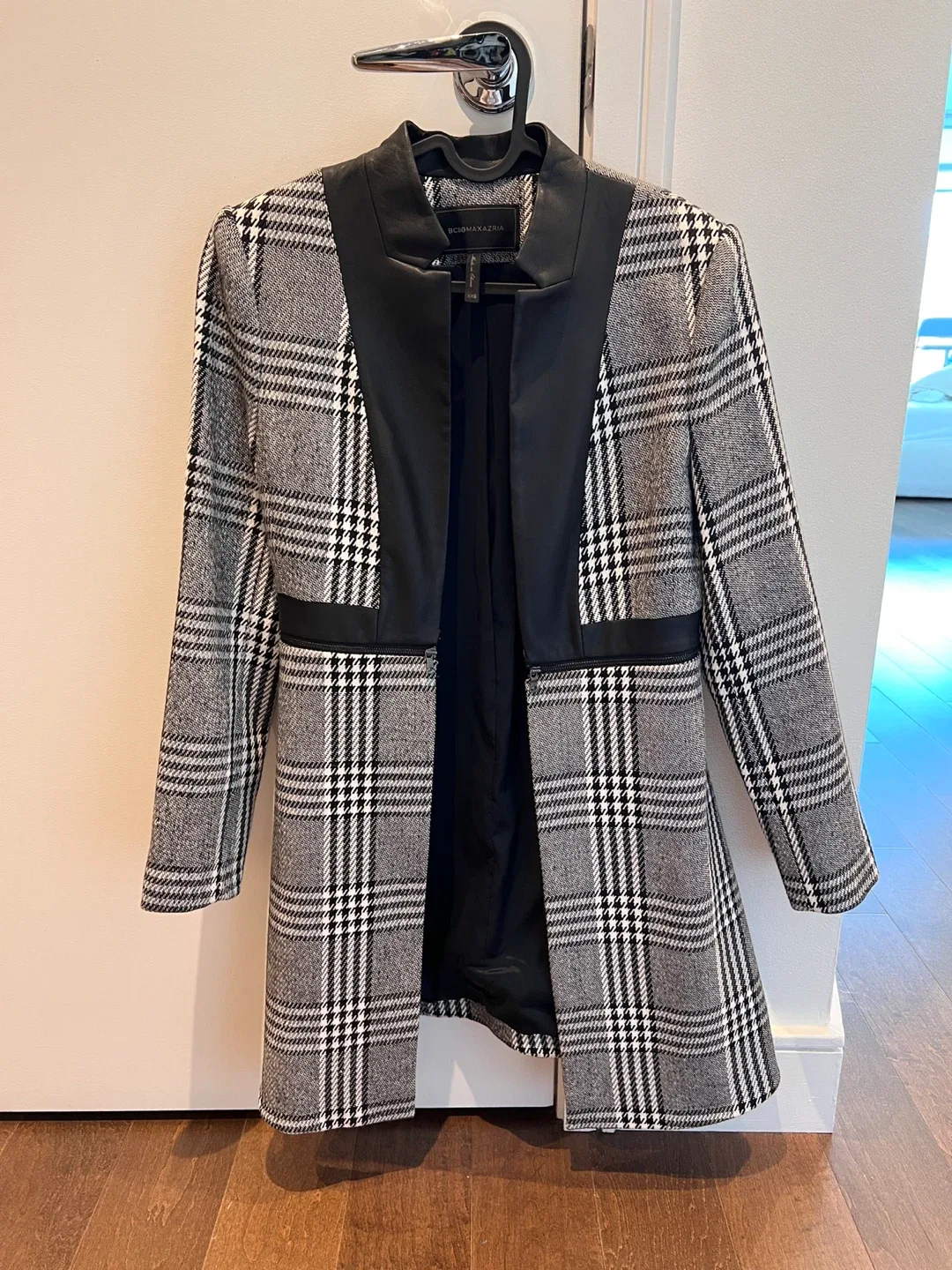 New- BCBGMAXAZRIA Plaid Coat - Size XXS thumbnail