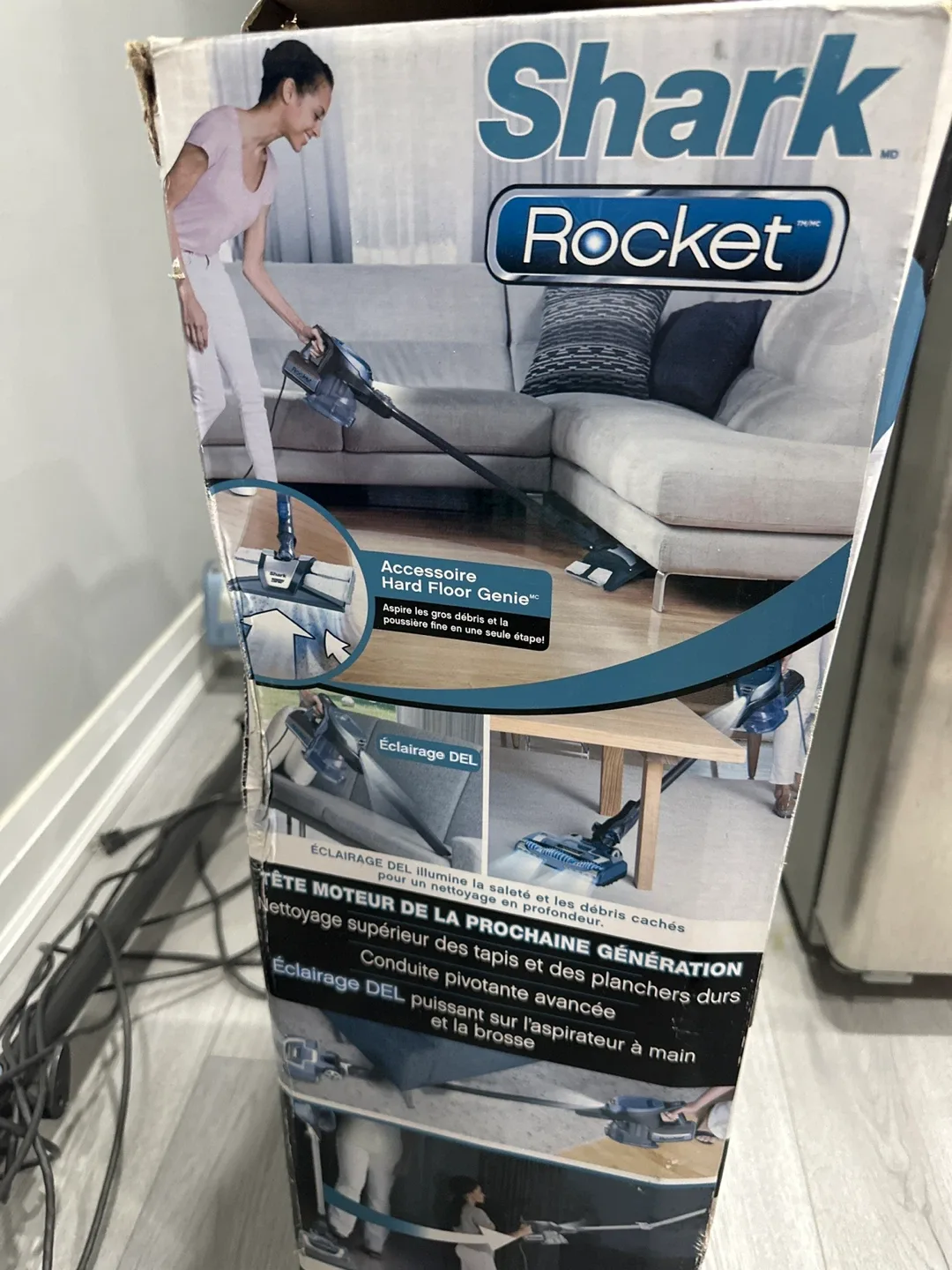 Shark Rocket Ultra-Light Upright Vacuum image indicator(2)