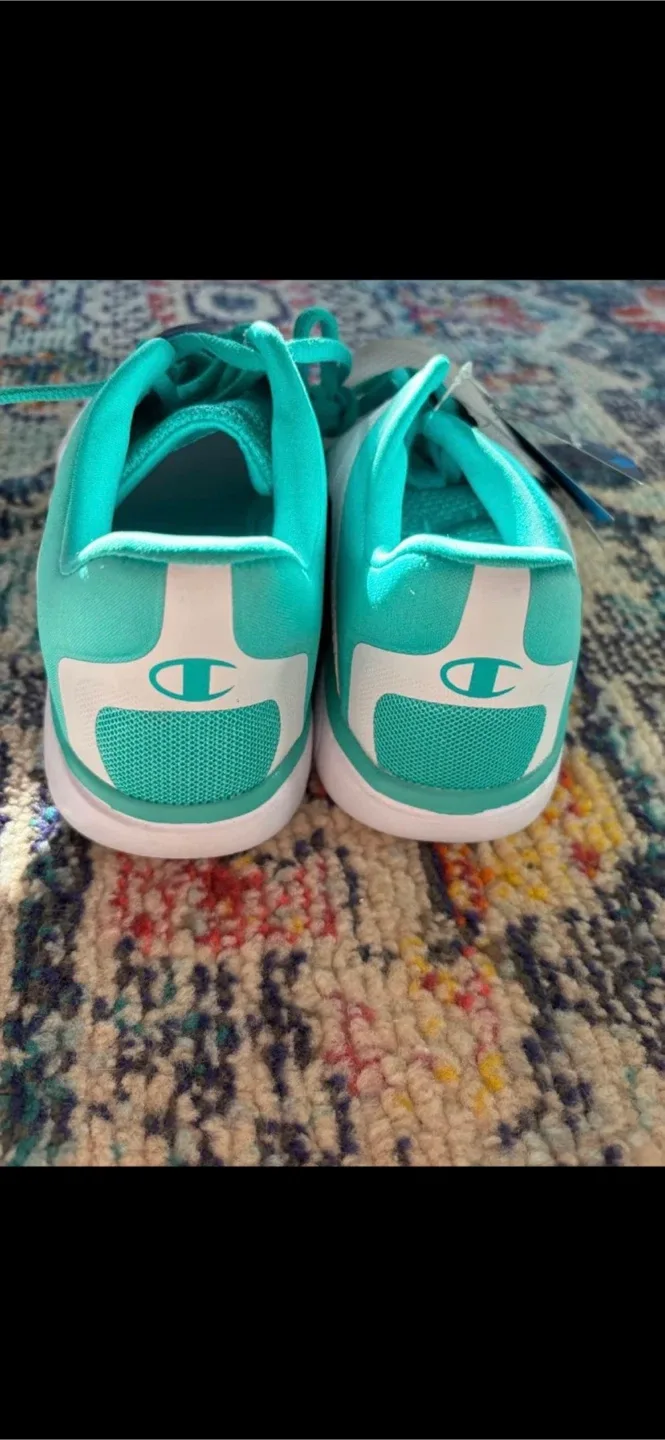 Champion Women's Memory Foam Breathable Sneakers Size 9.5 image indicator(4)