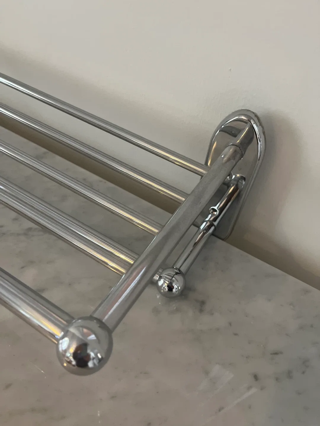 Chrome Towel Rack - Like New! image indicator(3)