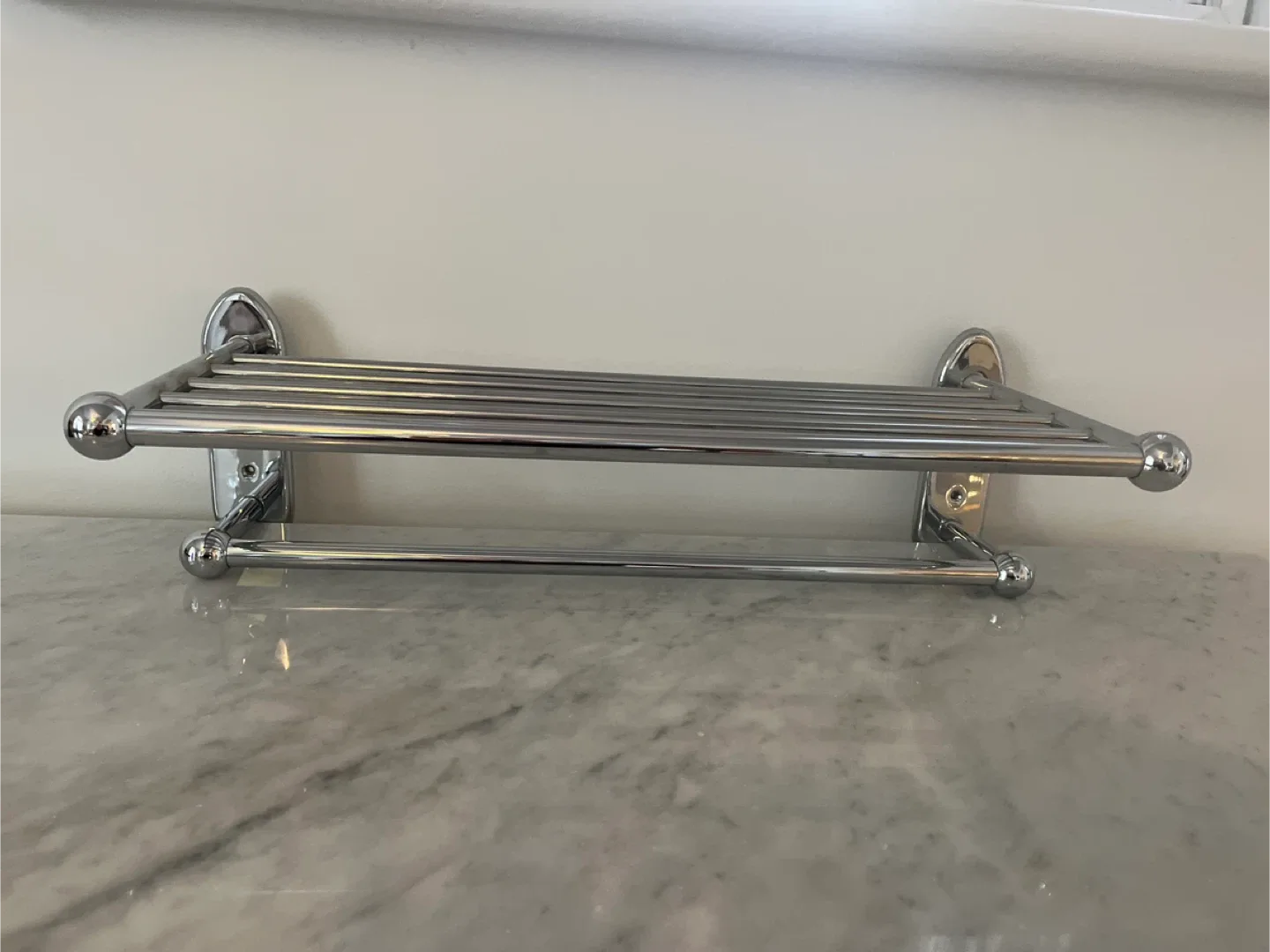 Chrome Towel Rack - Like New! image indicator(2)