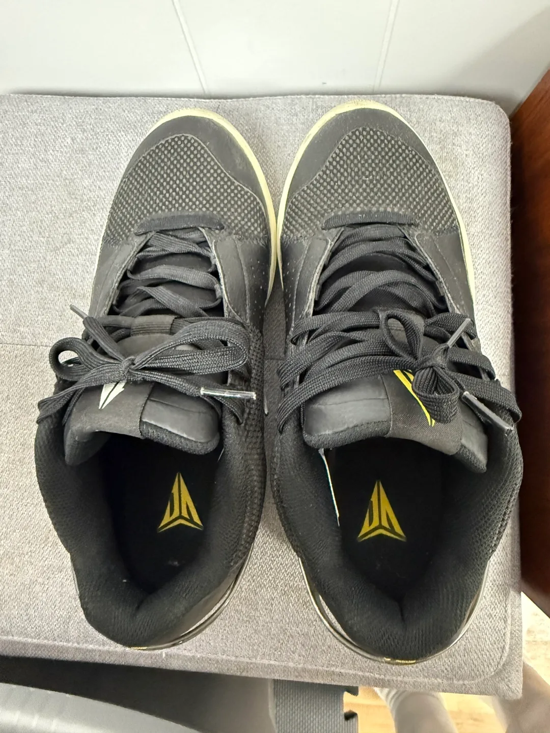 JA1 M+ Basketball Shoes Size US 9 image indicator(4)