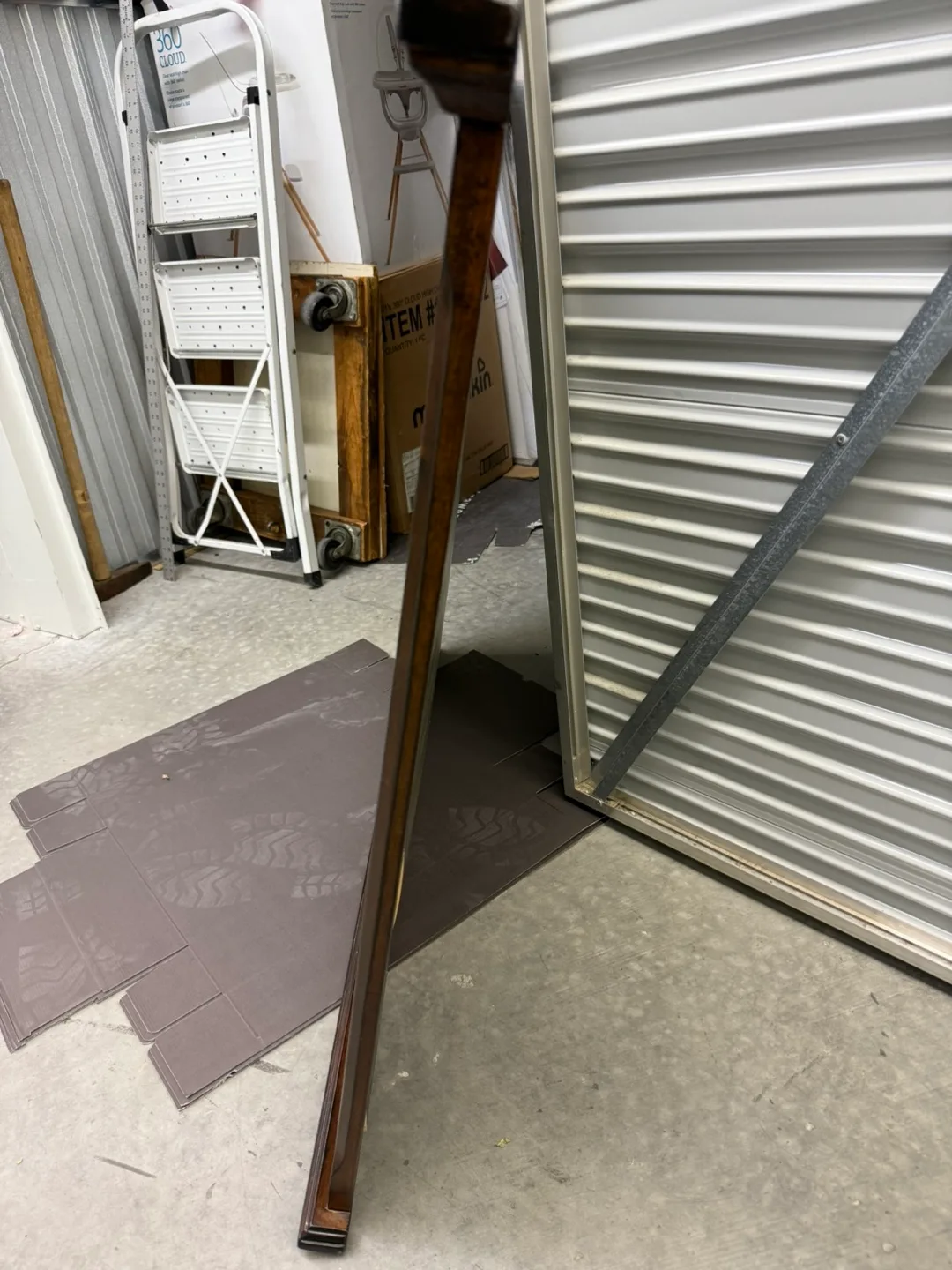 Wood Framed Wall Mirror image indicator(8)