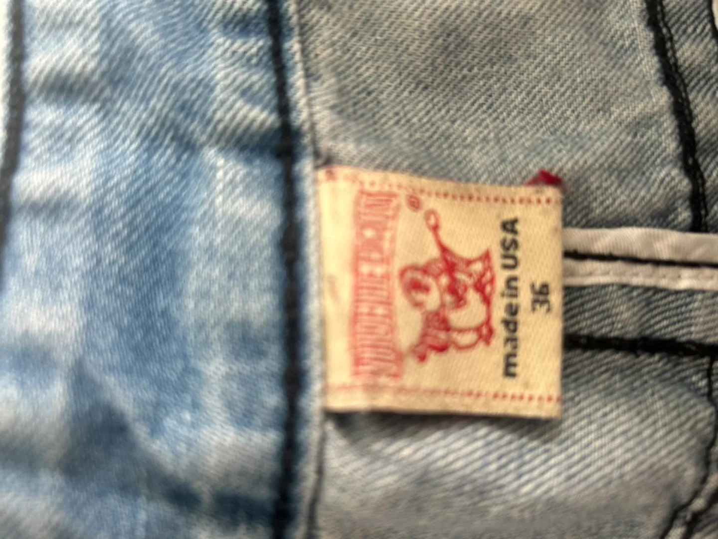 True Religion Jeans Size 36 image indicator(2)