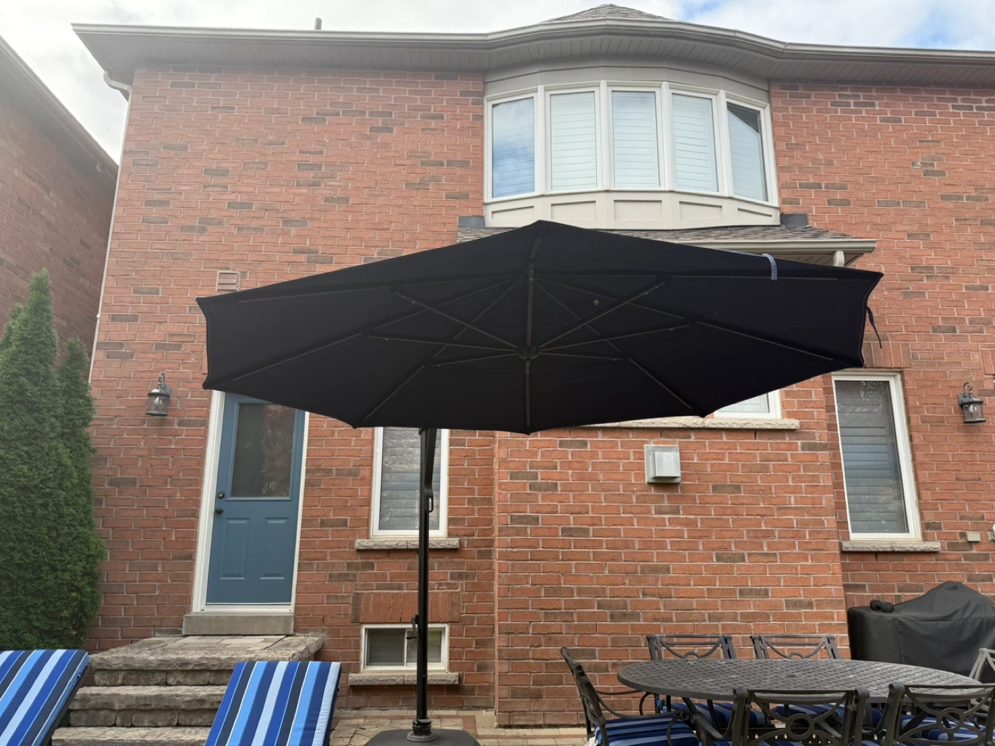 Fully Rotating and Tilting Outdoor Patio Umbrella - Navy Blue - photo 4