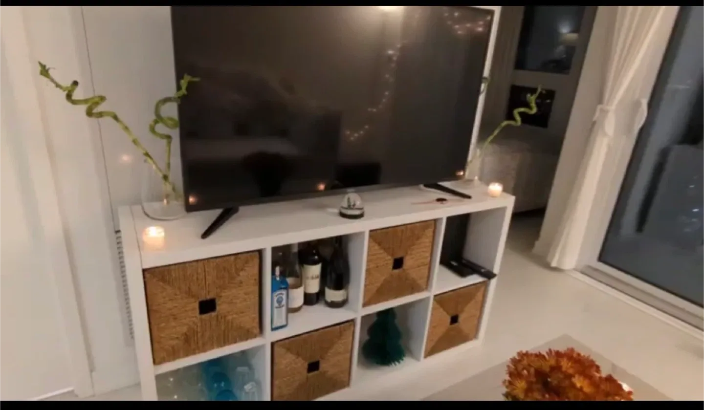 Only IKEA Kallax Shelf Unit - High Gloss White image indicator(2)