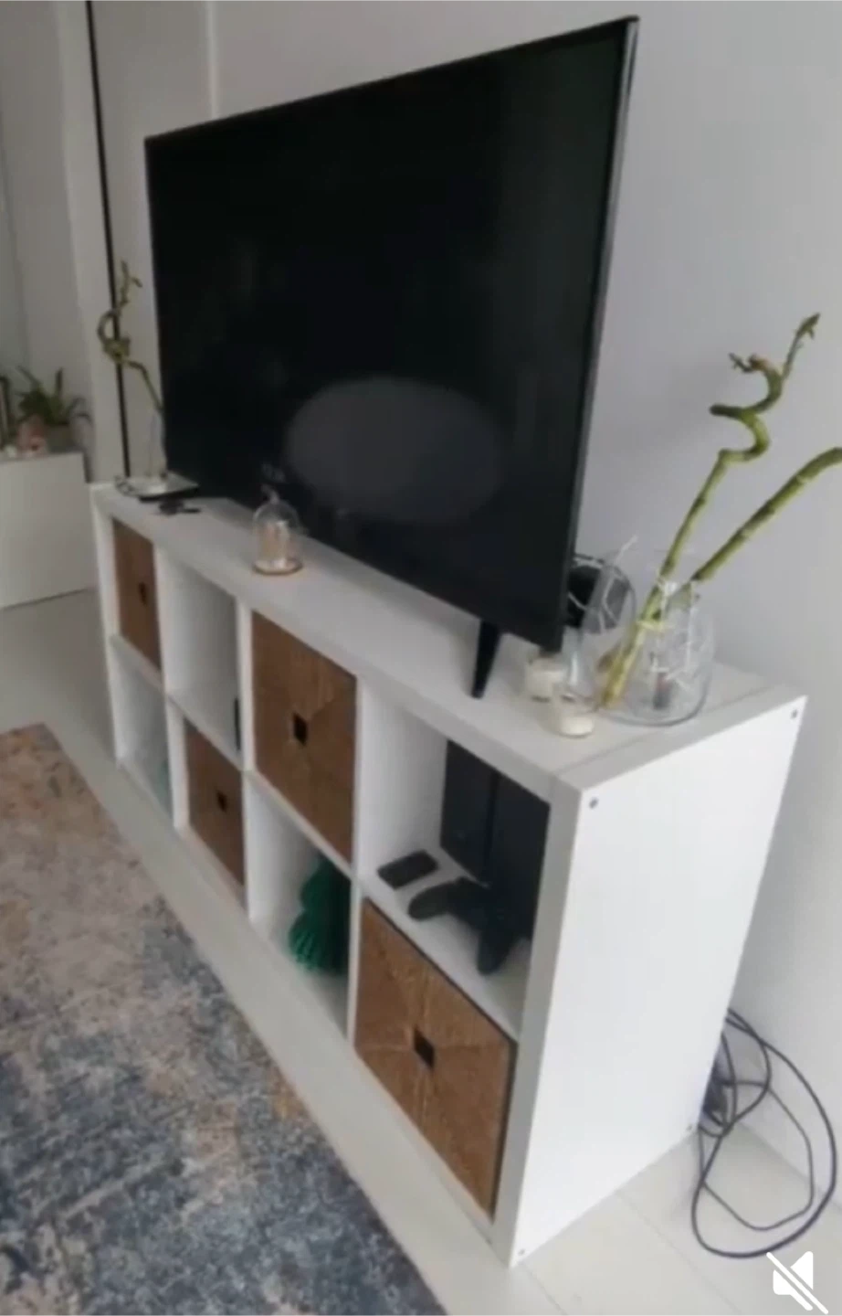 Only IKEA Kallax Shelf Unit - High Gloss White