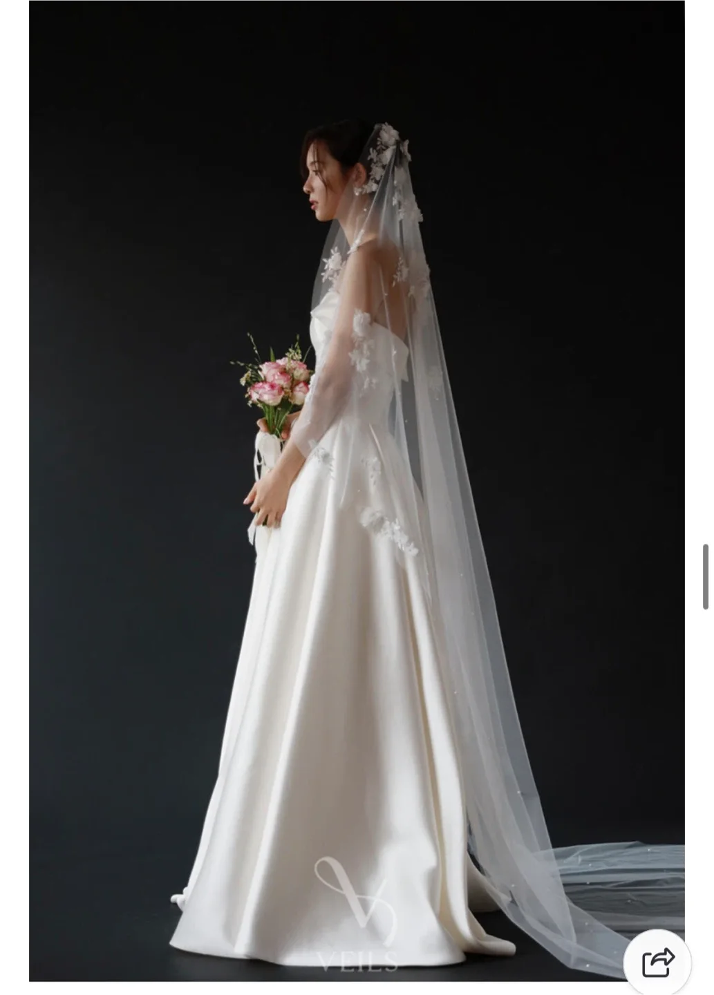 Wedding Dress with veil – Simple Satin Tube-top (Hi-low design) image indicator(3)