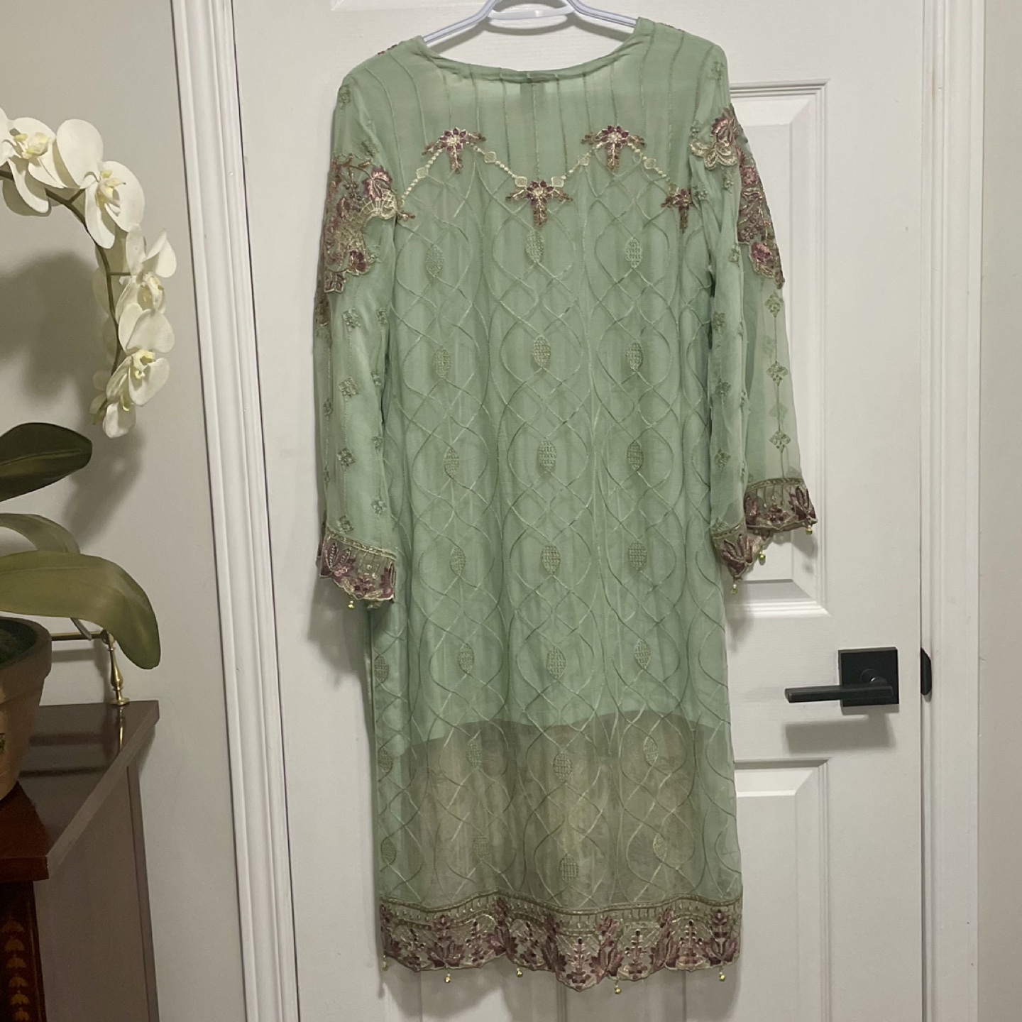 Embroidered Traditional Three Piece Suit - photo 5