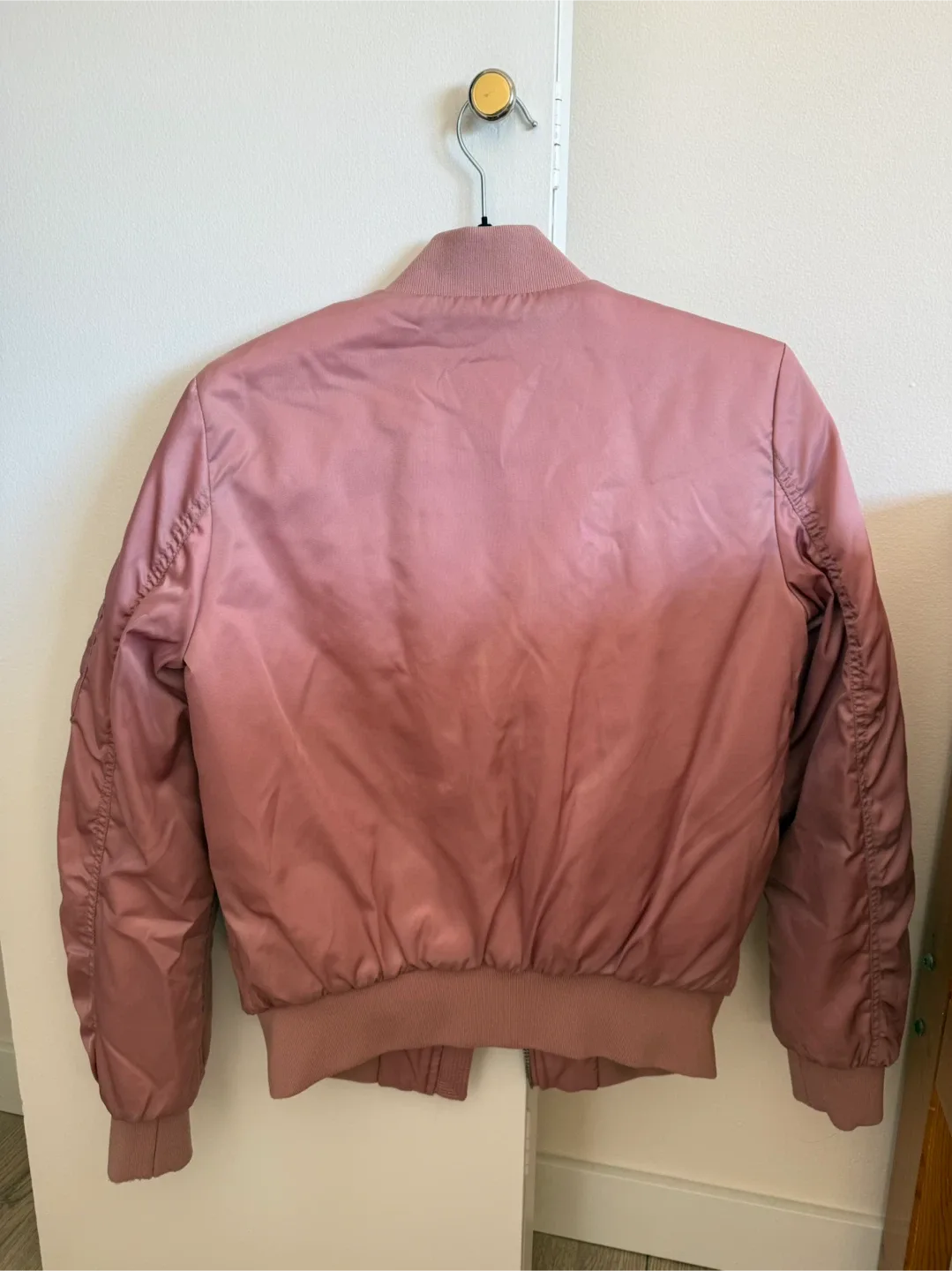 Aritzia Babaton Gilman Bomber Jacket - Size XS image indicator(2)