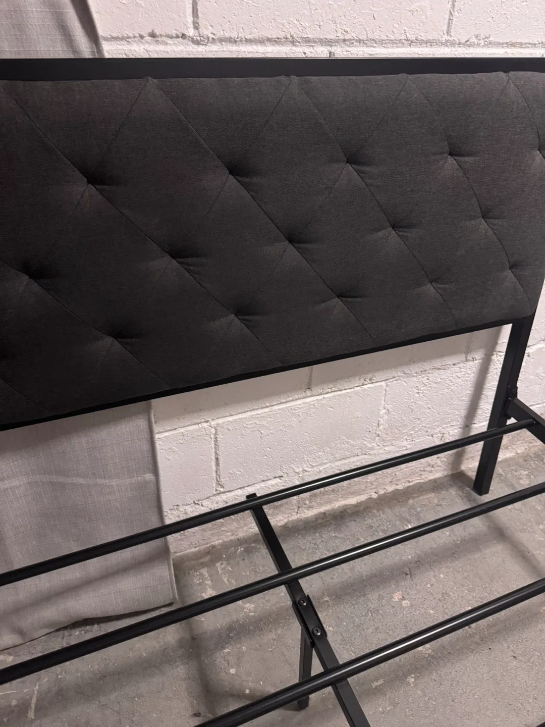 Twin Size Bed Frame with Headboard - Black image indicator(2)