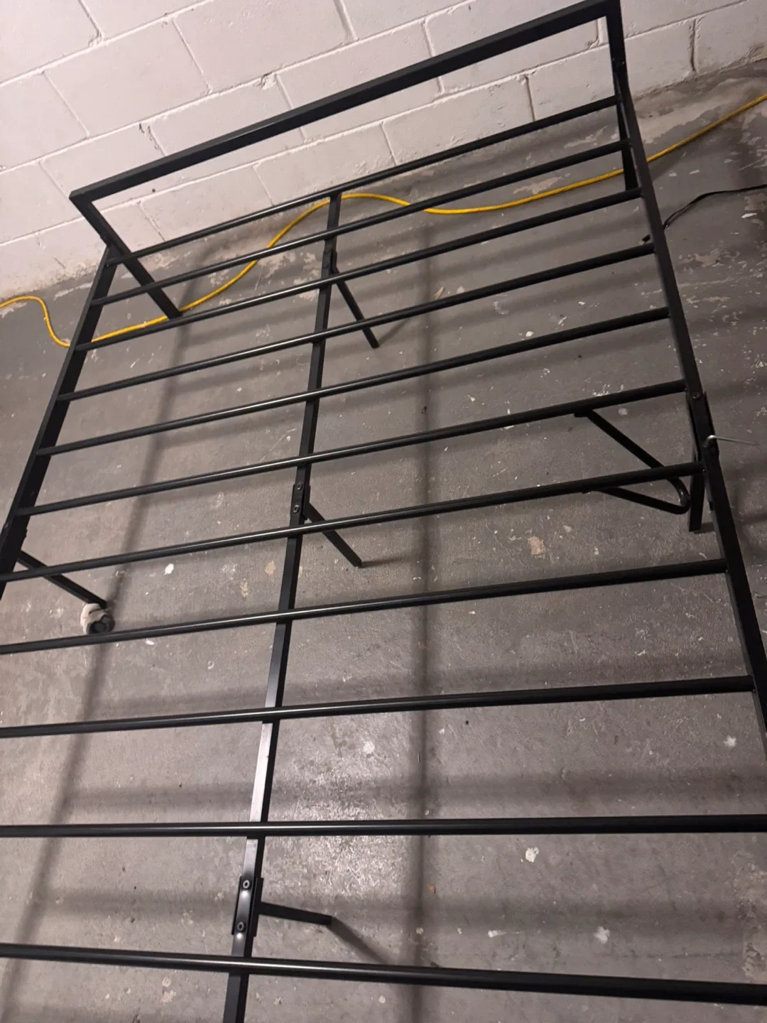 Twin Size Bed Frame with Headboard - Black image indicator(3)