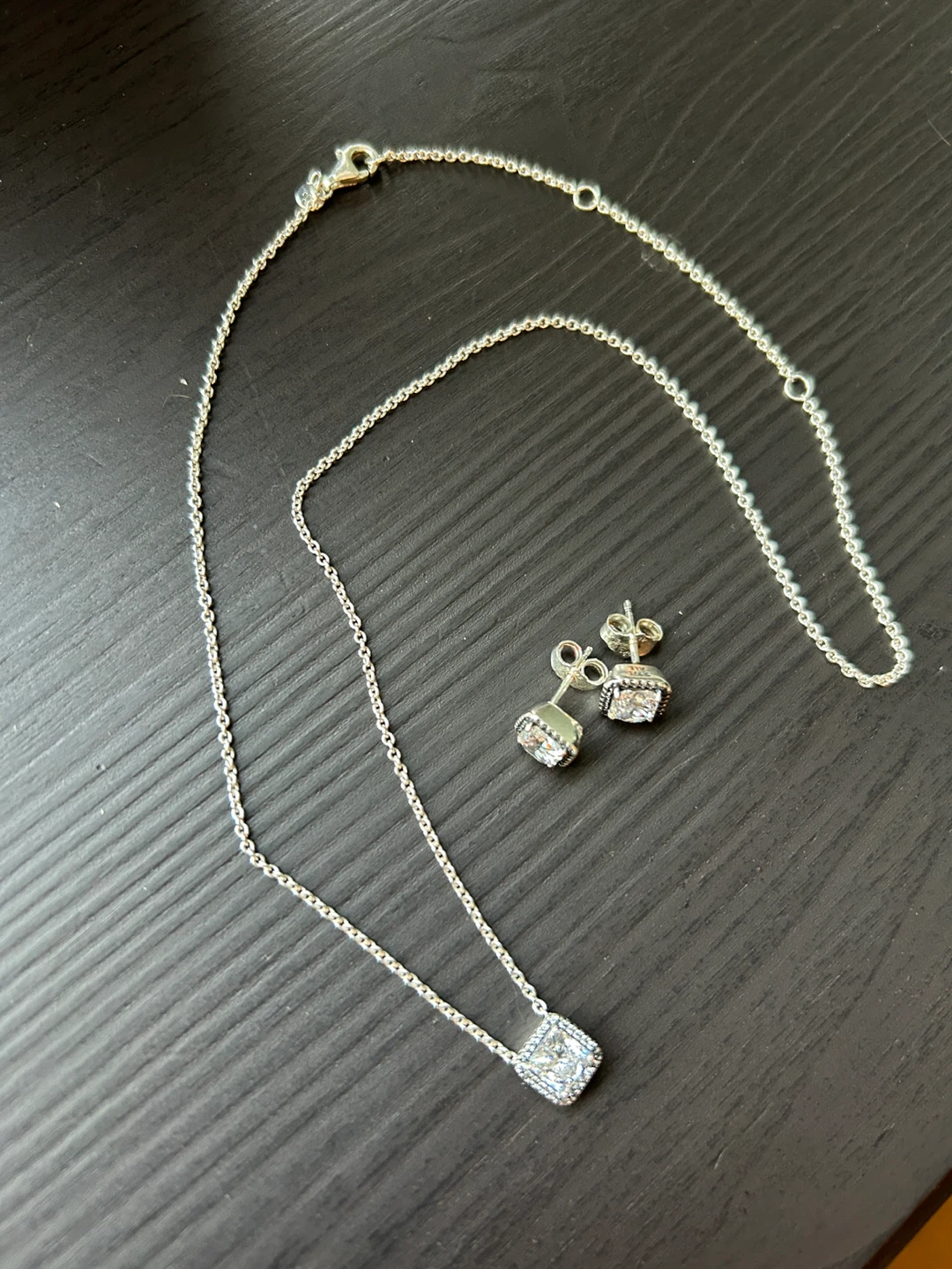 Necklace & Earrings Set