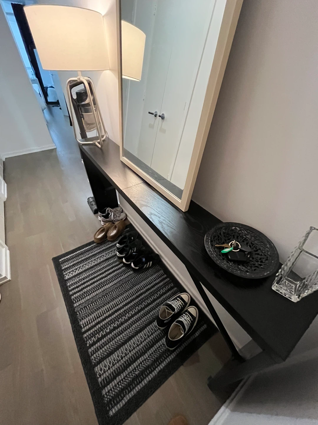 Entryway Table - photo 2